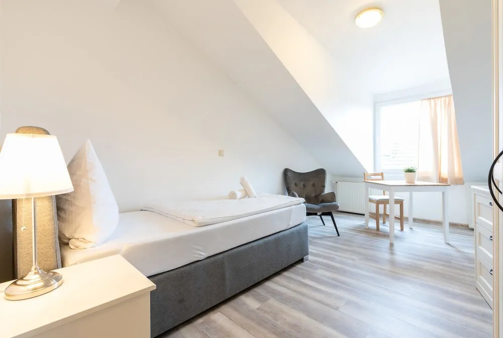 Standard Single room (single bed)