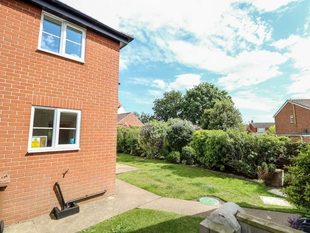 3 The Cottages