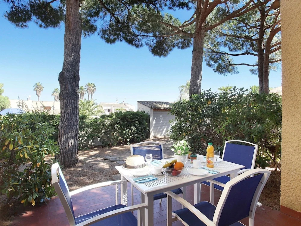 Apartment in Saint-loup Amid Pine Trees