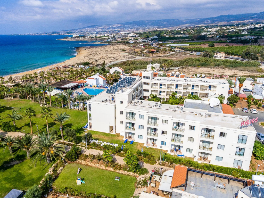 Beach & Waterfront