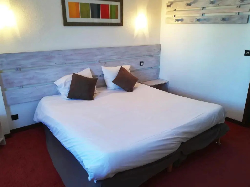 Standard Double room (full double bed)
