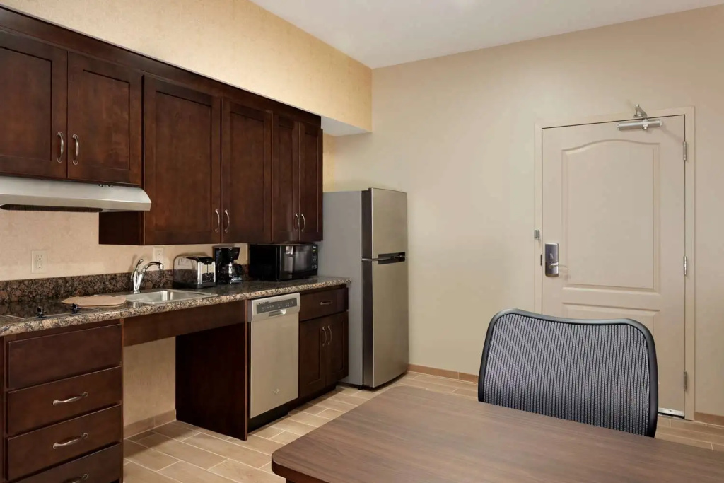 Homewood Suites by Hilton Kalamazoo-Portage - Chambres