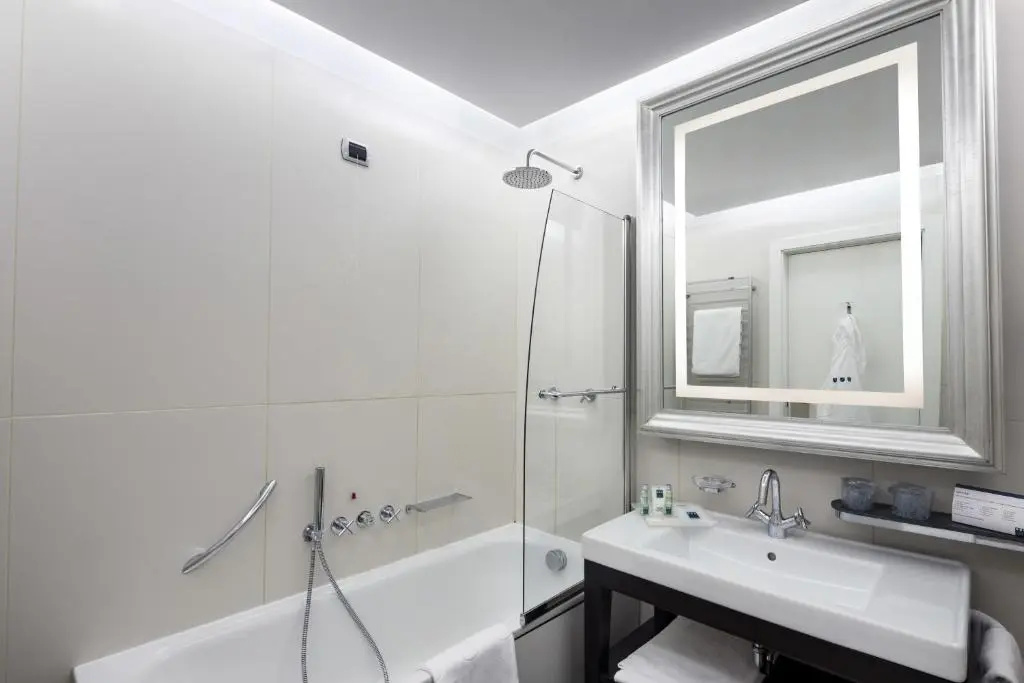 Unahotels Cusani Milano - Chambres