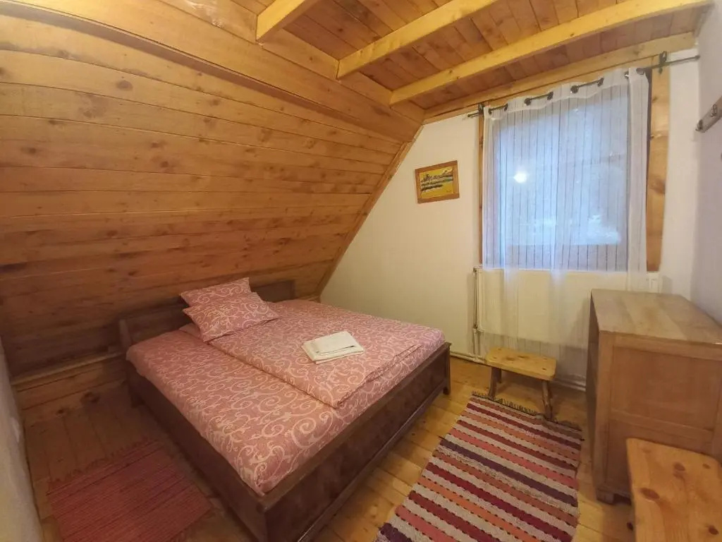 3 Bedrooms Cottage
