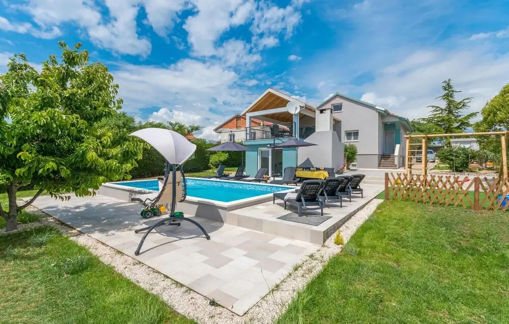 Beautiful Home in Gorica With 4 Bedrooms, Wifi and Outdoor Swimming Pool