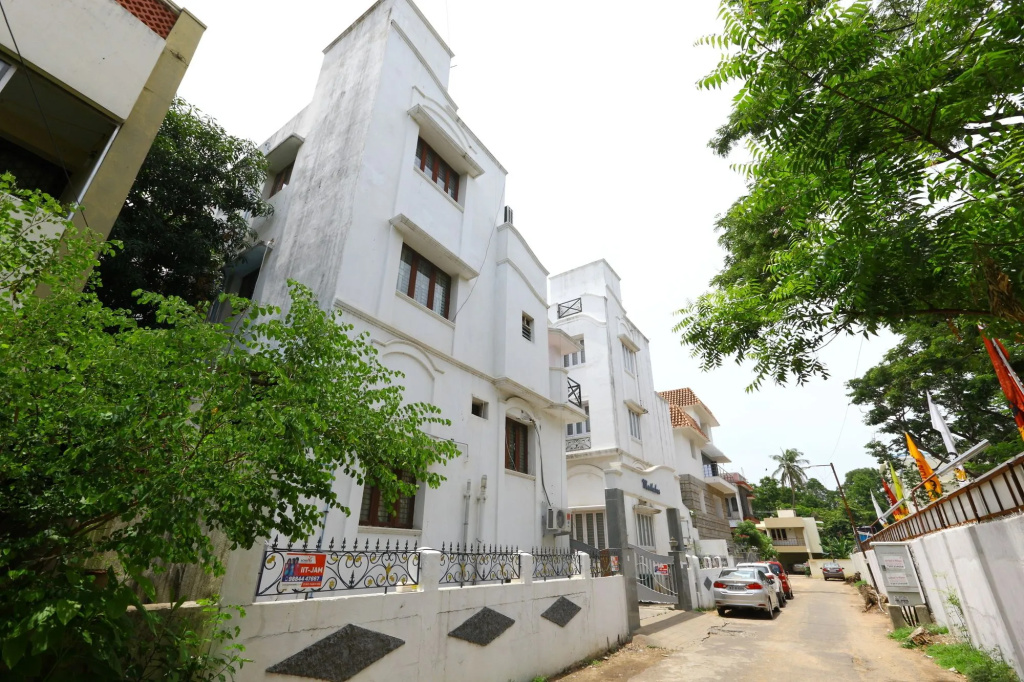 Egmore By OYO Rooms