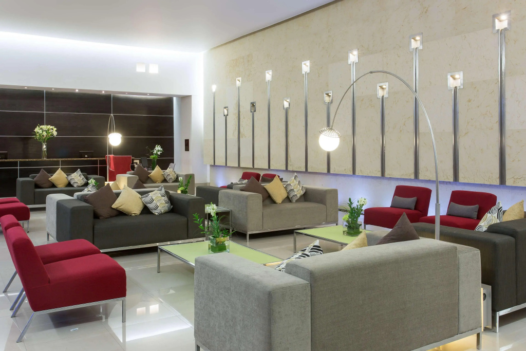 Lobby & Reception