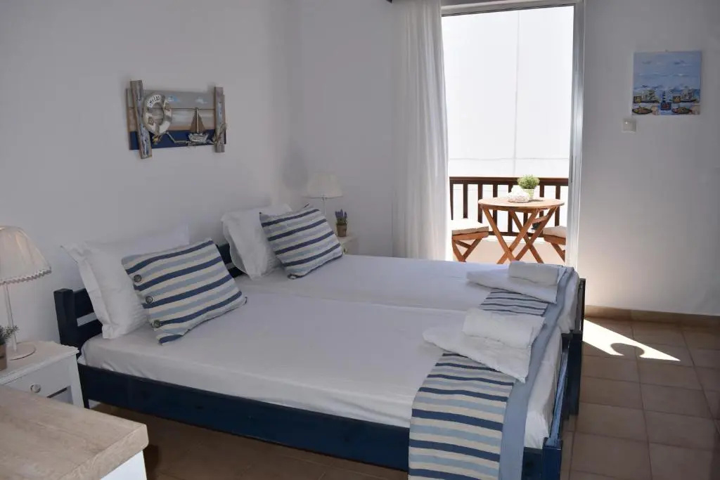 Double Studio (twin beds)