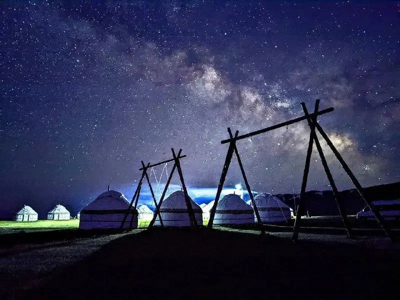 The ethno-complex Ulush Yurts (Ulush Yurts)