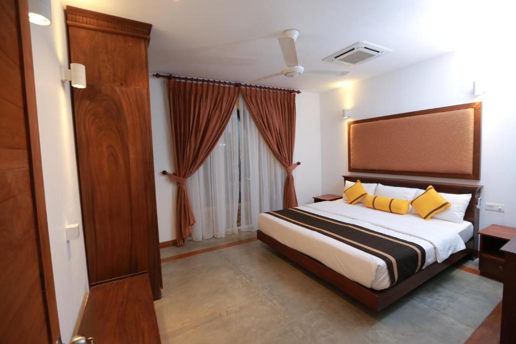Refresh Hotel