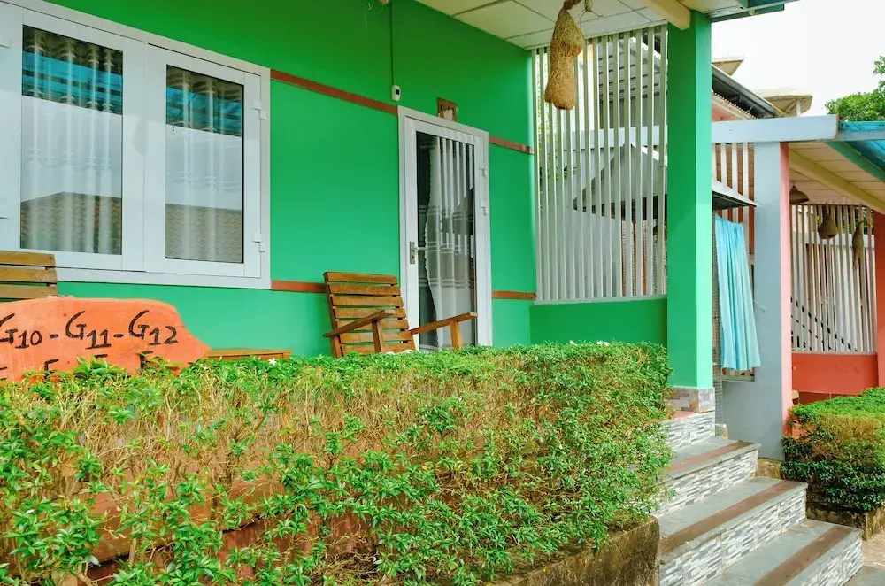 Sea Breeze Resort & Spa