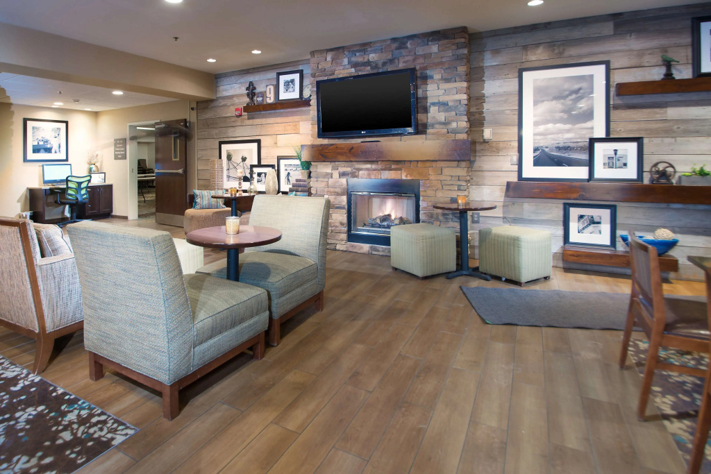 Lobby & Reception