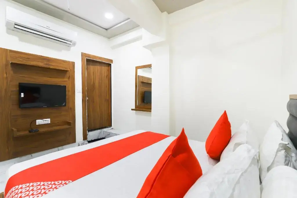 Hotel Sunrise Inn by OYO Rooms