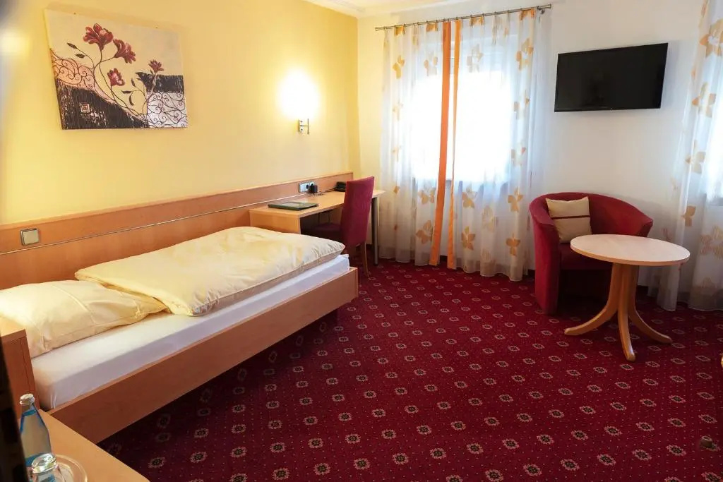 Hotel Restaurant Zum Hirschen - Chambres
