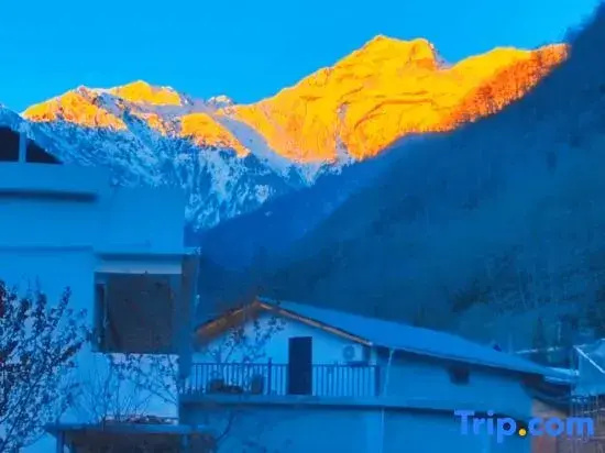 Shanjian Xiaozhu Inn