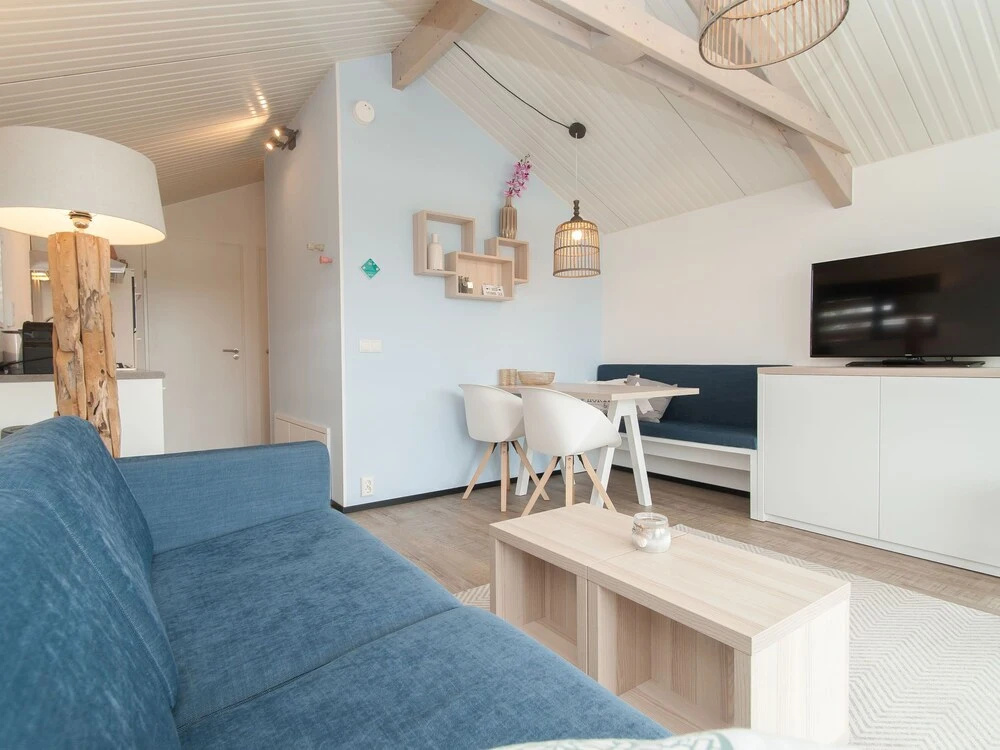 Beautiful Lodge With Hammock, Near the Beach