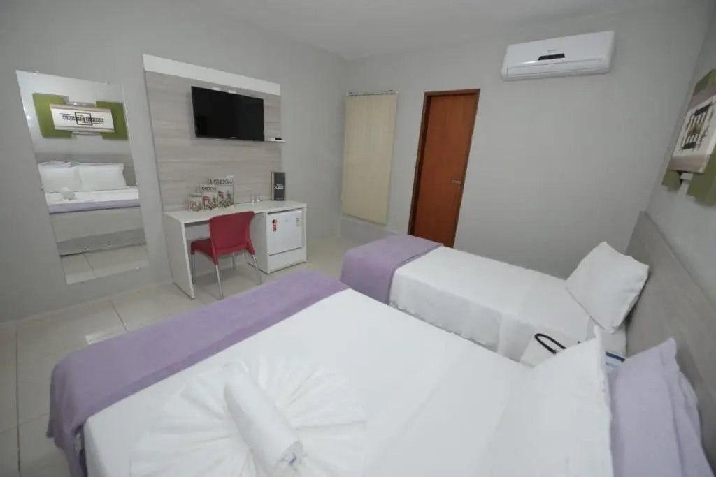 Standard Triple room