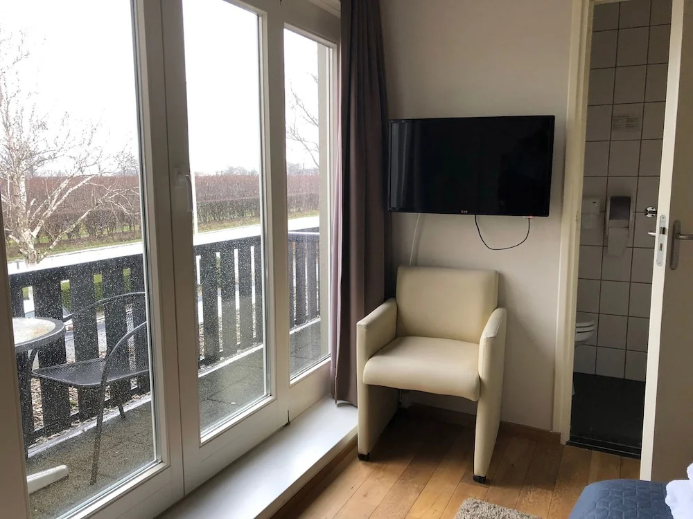 Standard room with balcony