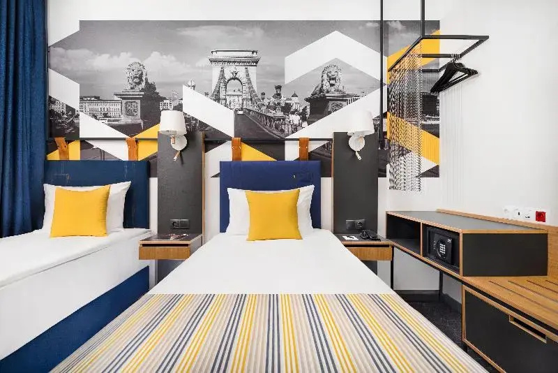 Standard Double room with view (twin beds)