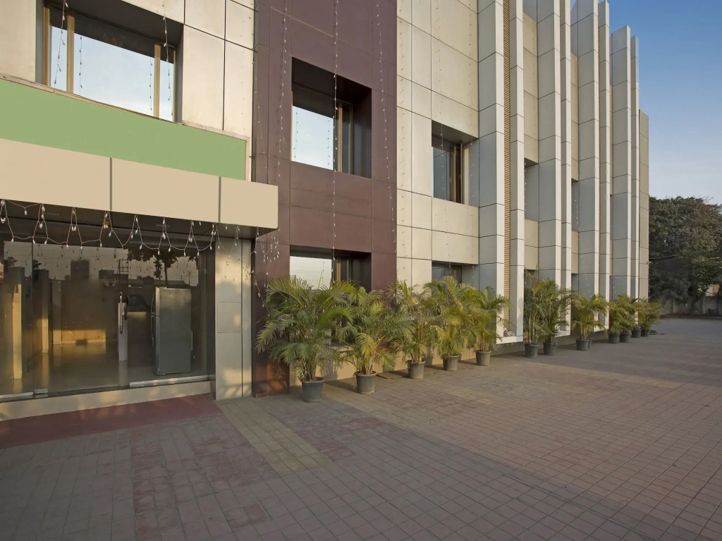 OYO 22290 Hotel Sunshine Residency