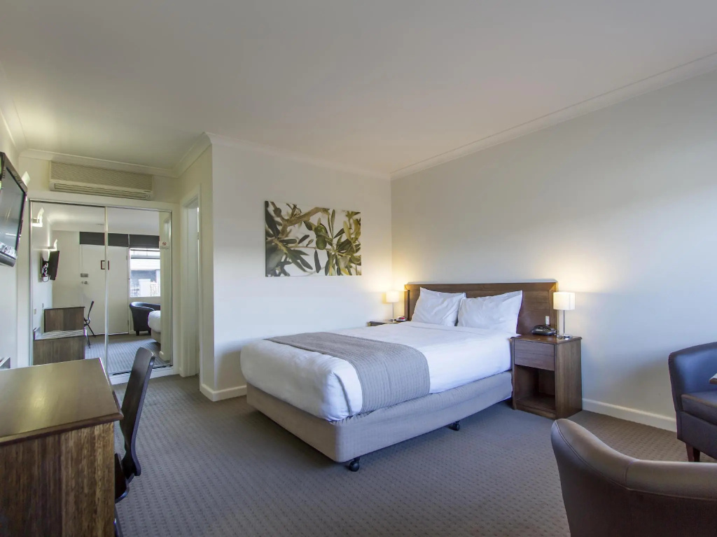 Standard Double room (full double bed)