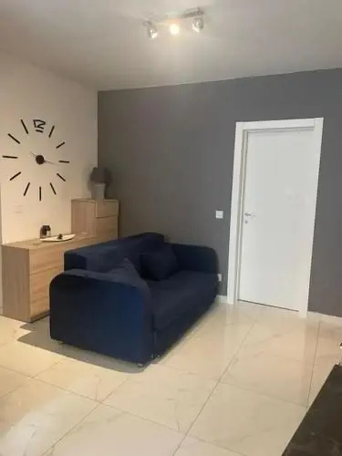 Lovely 1 bedroom flat with sofa bed and balcony