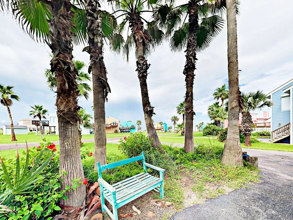 3BR w/ Pool & Big Gulf-view Deck Steps to Beach 3 Bedrooms 3 Bathrooms