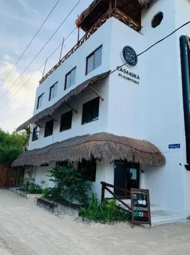Hotel V10 Paseo Kuka