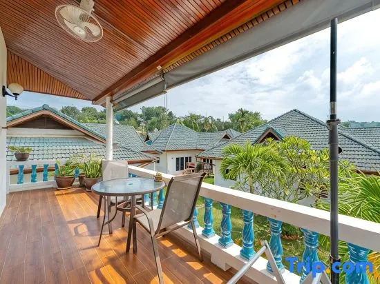 *Chic Poolside 1BR • 250m from Yanui Beach V206