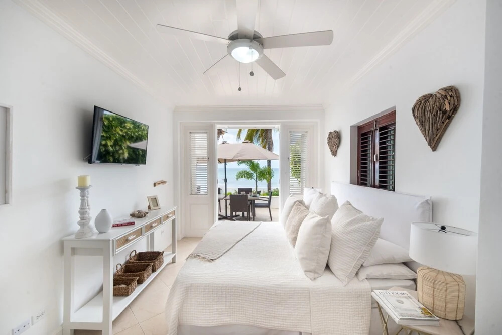 Exceptional Beachfront Living - Milord Sunsets 3 Bedroom Home by Blue Sky Luxury