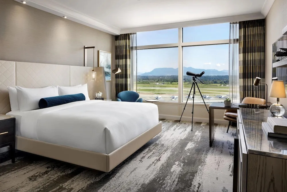 Fairmont Gold at Fairmont Vancouver Airport - фото 3