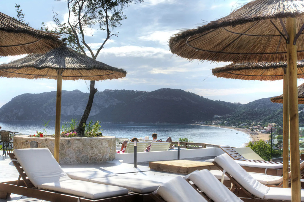 Beach & Waterfront