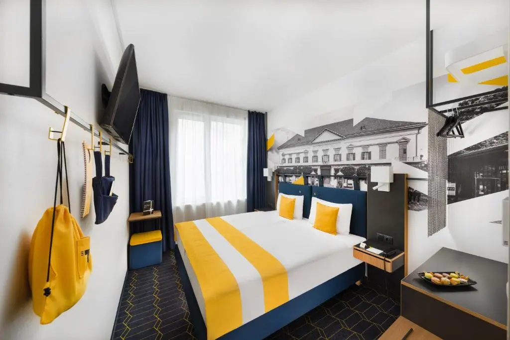 Standard Double room (full double bed)