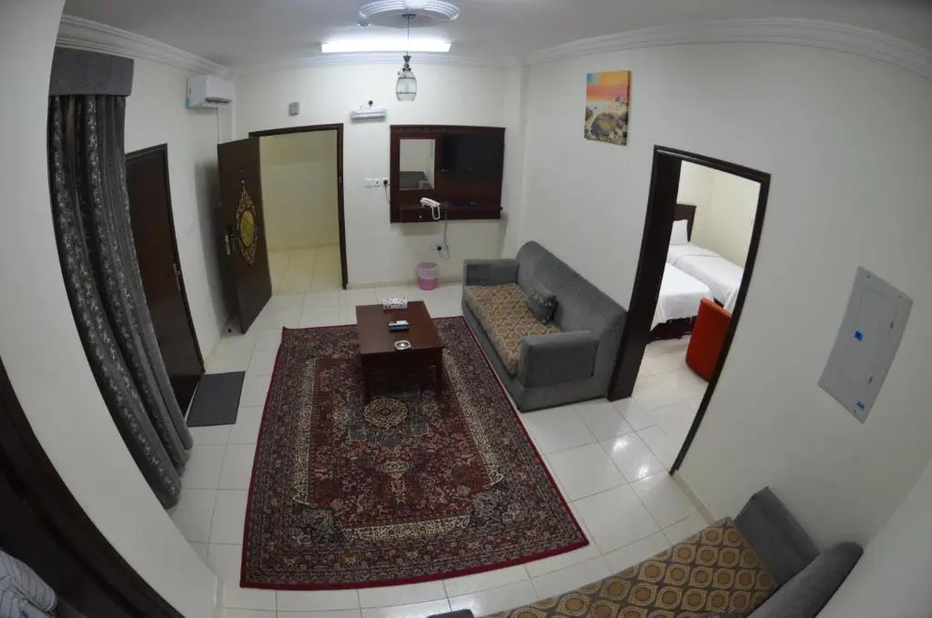2 Bedrooms Apartment