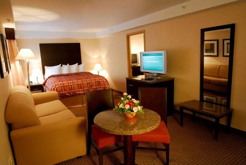 2 Bedrooms Suite