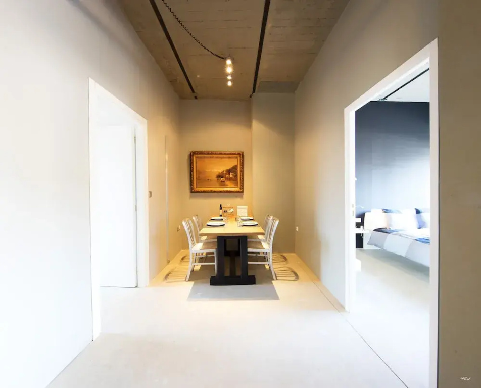 Apartment with balcony