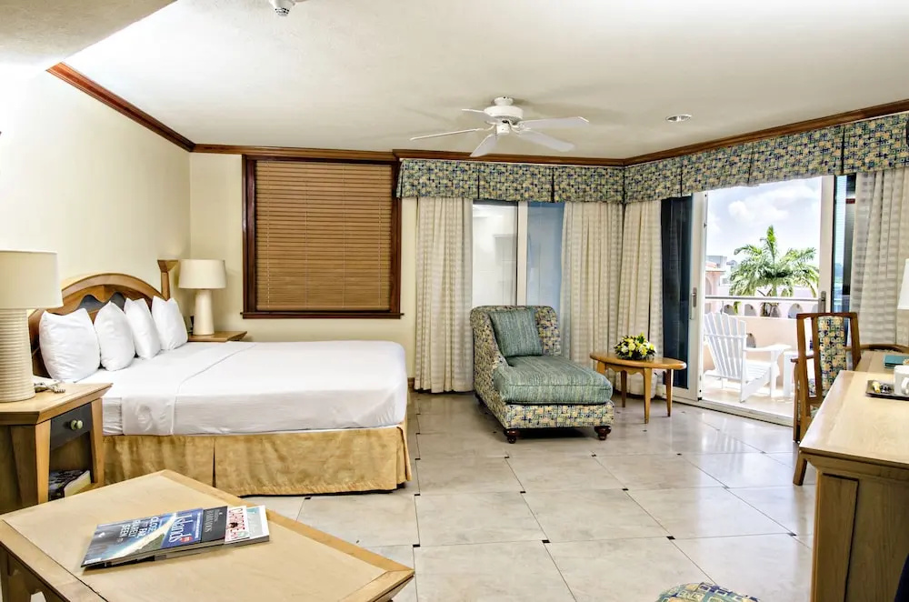 Deluxe Double Suite with ocean view (full double bed)