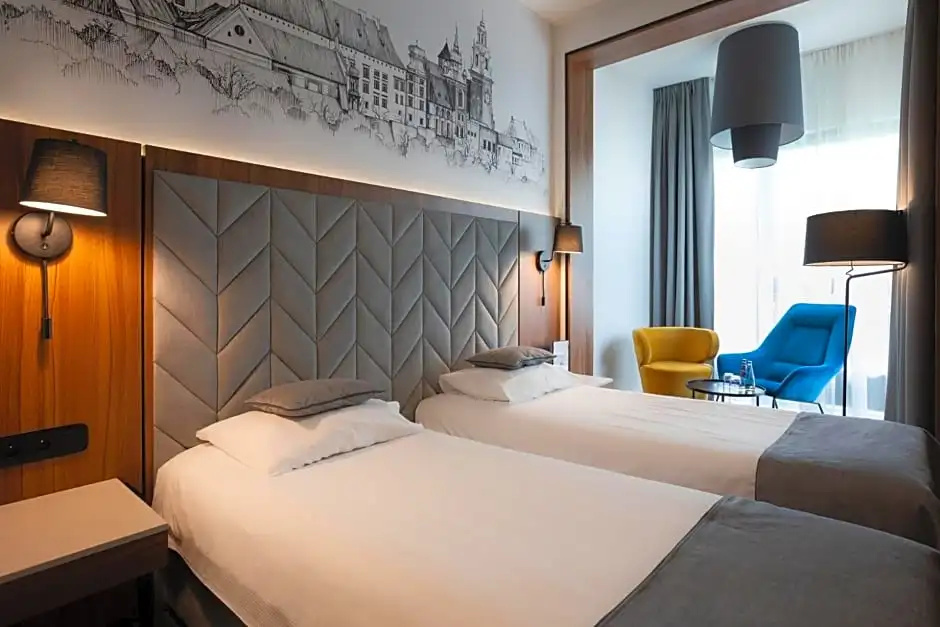 Deluxe Double room with balcony (full double bed)