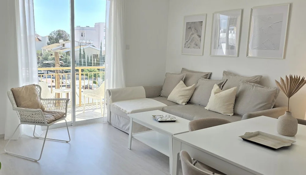 White Aura by Staycom