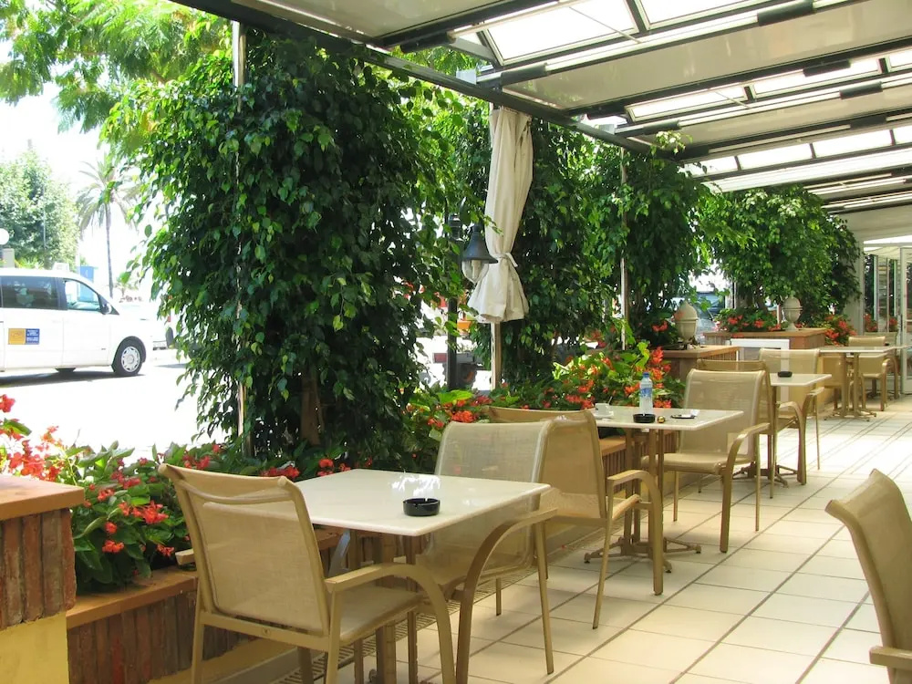 Rovira Hotel - Général