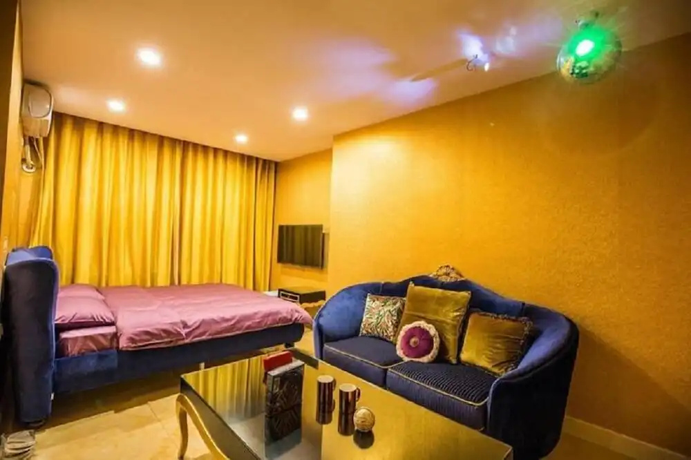 Hotel photo 12