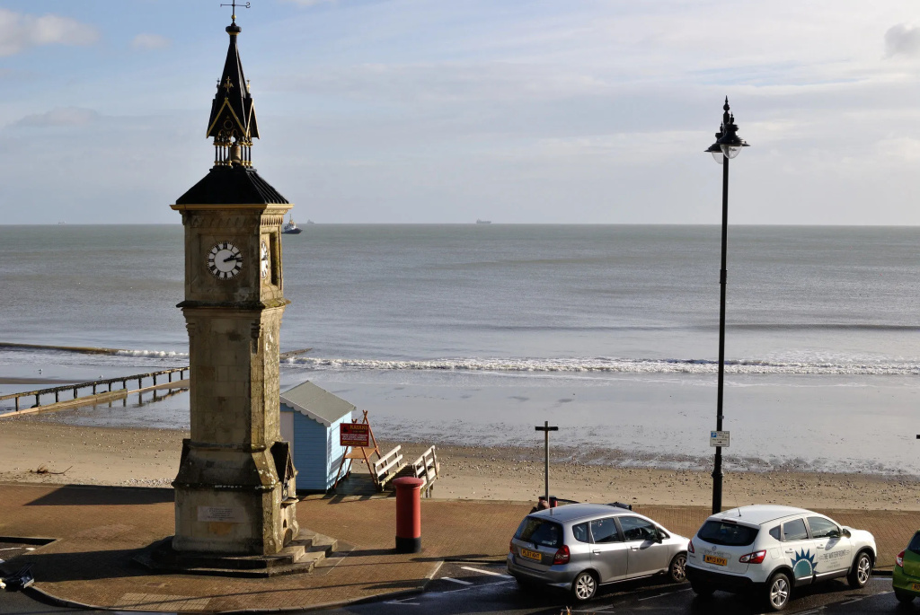 Beach & Waterfront