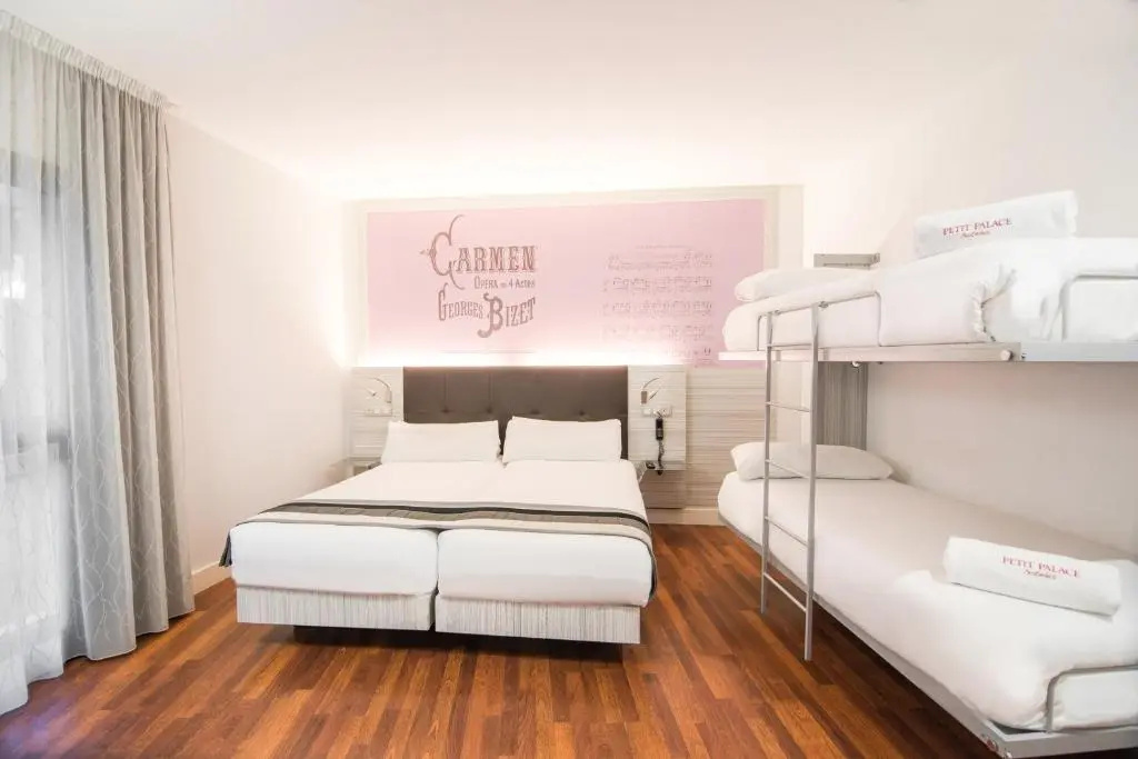 Petit Palace Boquería Garden - Chambres