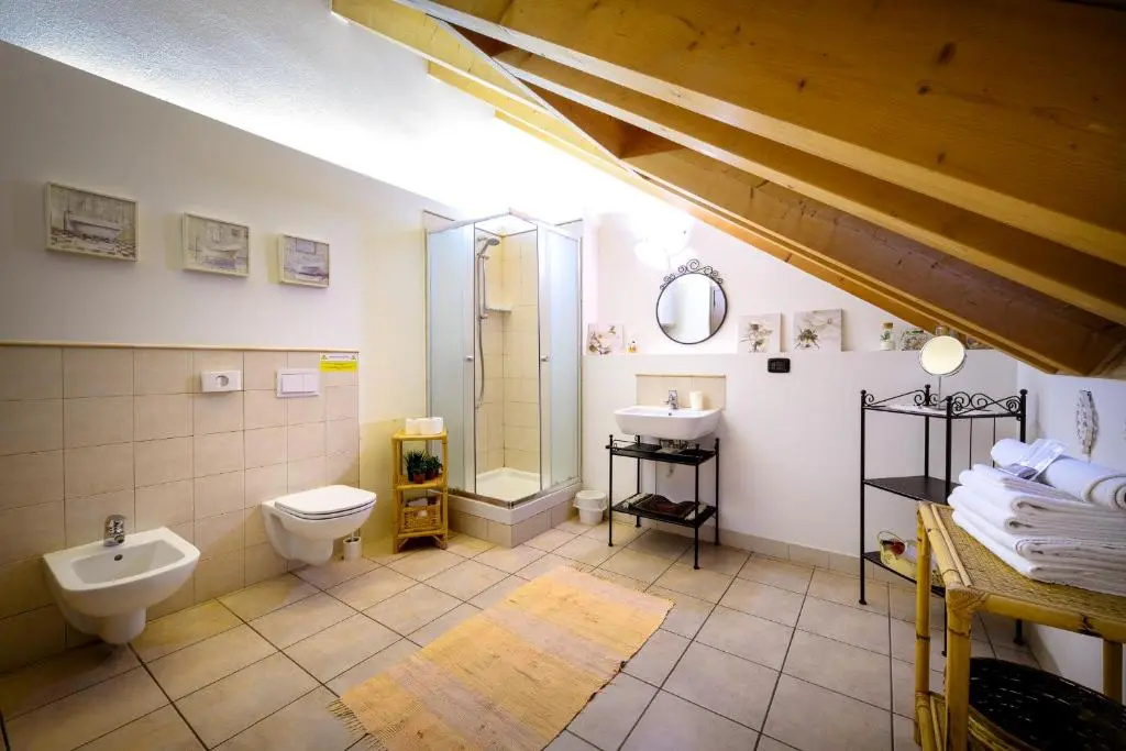 Suite with city view