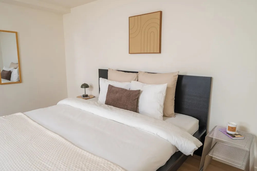 Cozy 3 Private Rooms Near to City Center