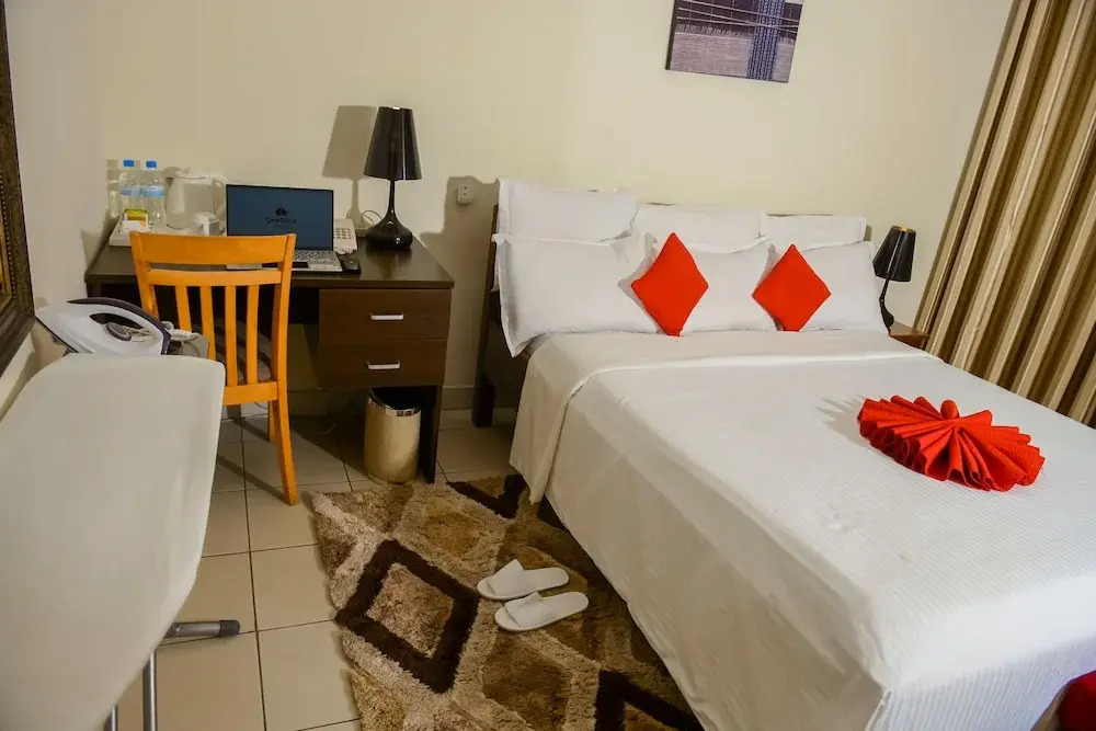 One Click Hotel — фото