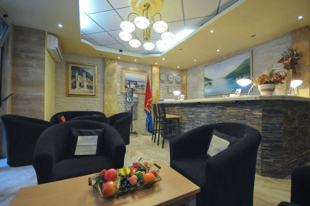Hotel photo 12