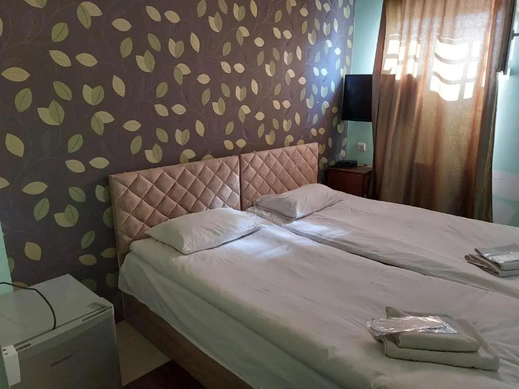 Economy room