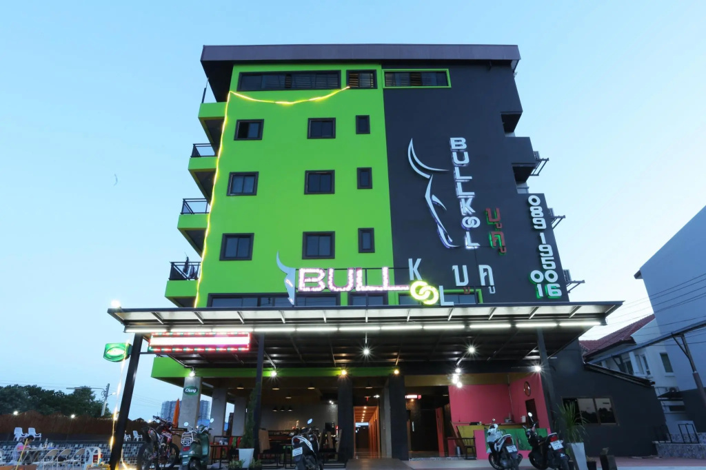 Bullkool Hua Hin Pool Villa