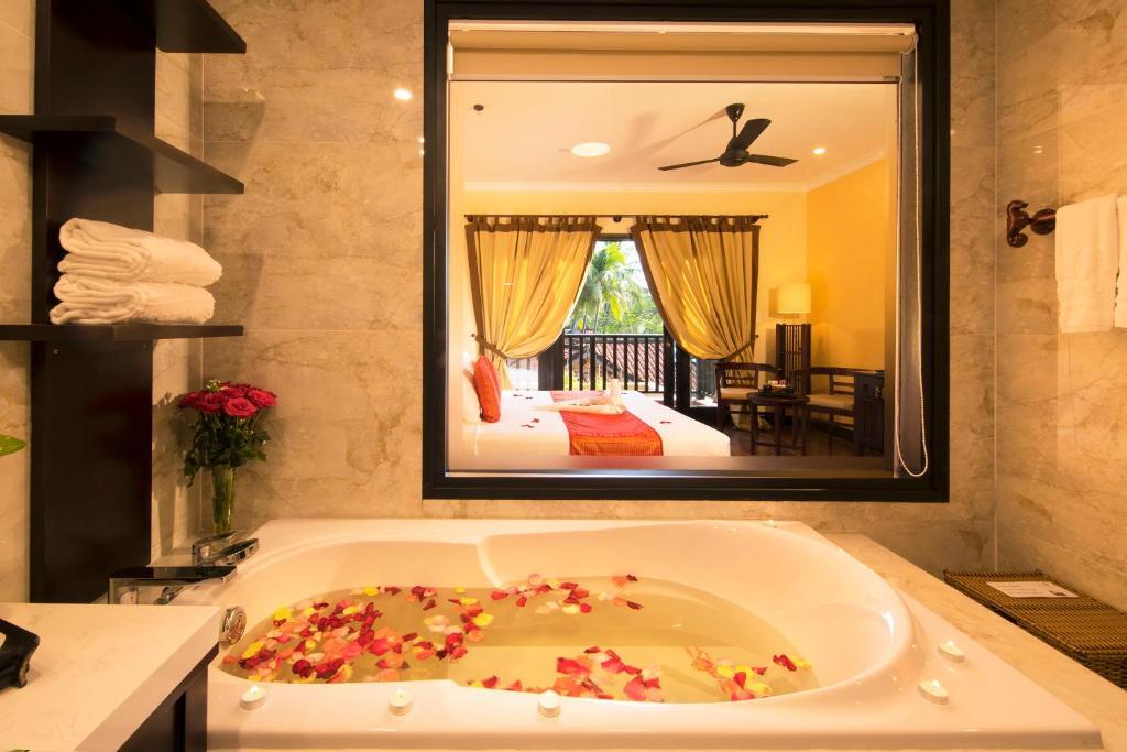 Seahorse Resort & Spa